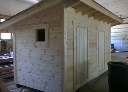 Valmiina siirrett&auml;v&auml; varasto